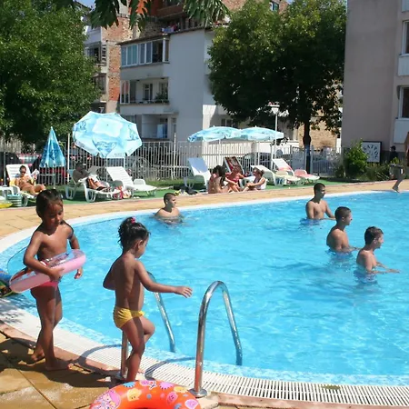 Ξενοδοχείο централ 2*